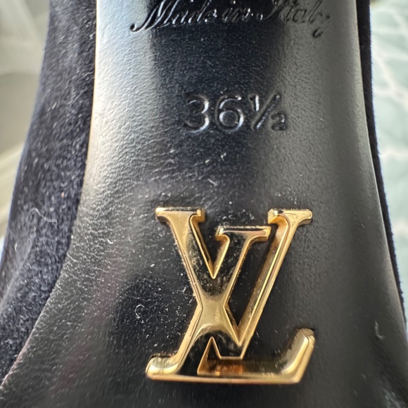 Louis Vuttion Suede Mule - Picture 3 of 5